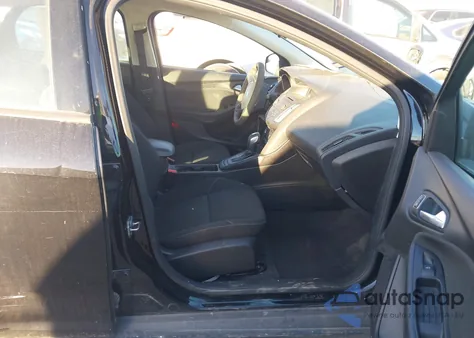 2016 Ford Focus Se из США, поврежденный, VIN 1FADP3F25GL393290